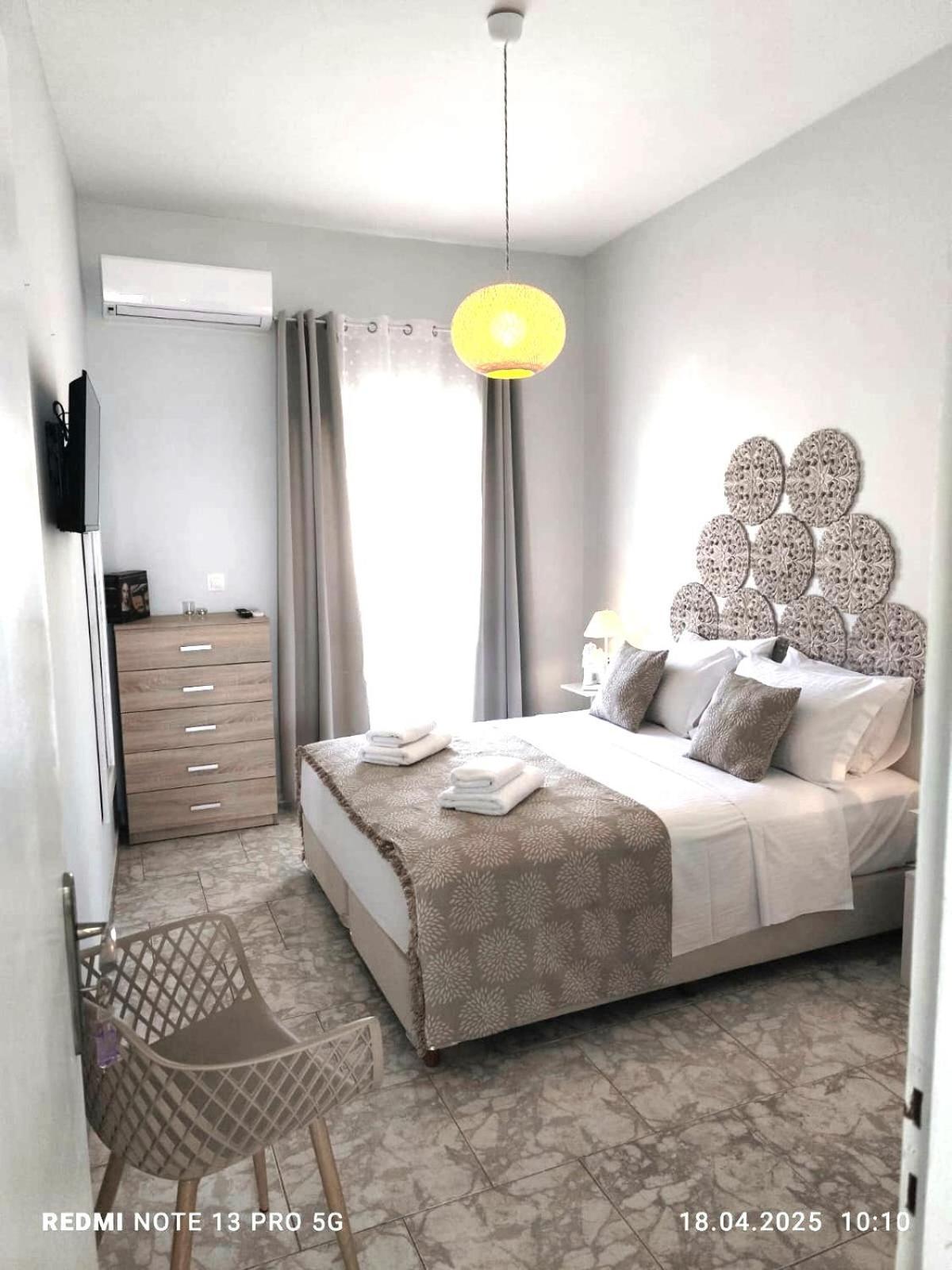 Libyan Anima Maisonette & Double Rooms Palaiochora Exteriör bild